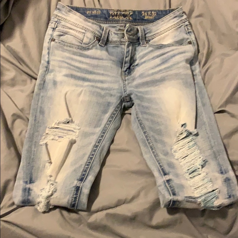 NWOT Buckle Black Jeans